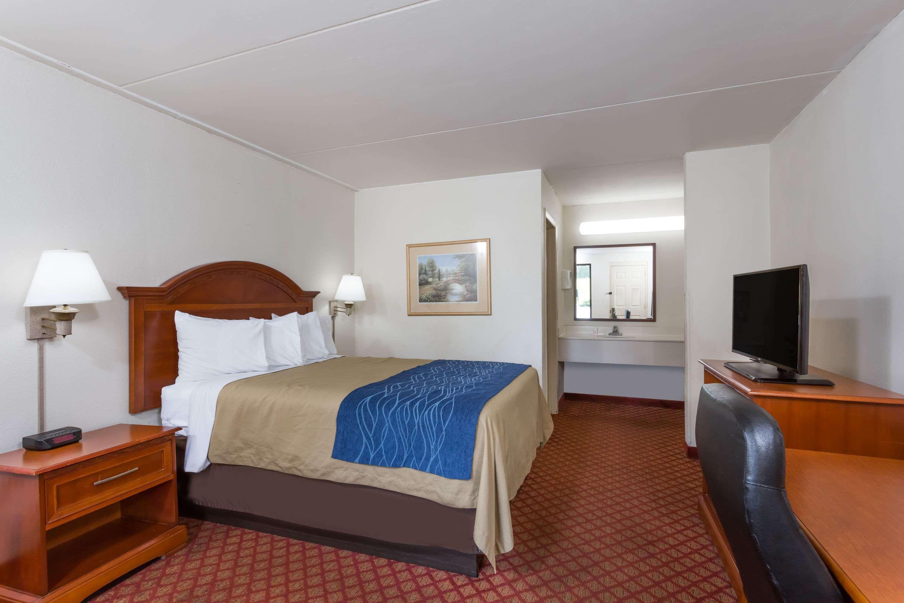 Days Inn By Wyndham Winston Salem North Esterno foto