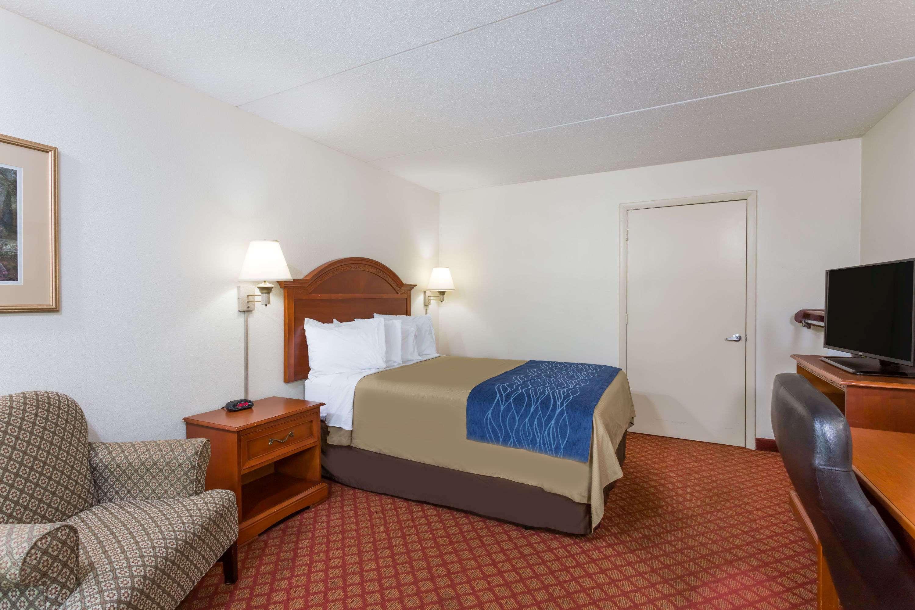 Days Inn By Wyndham Winston Salem North Esterno foto